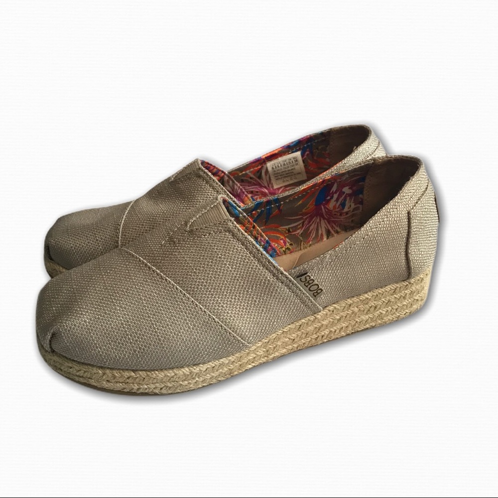 Bob’s Espadrille Wedge Slip on Shoes Sz 8.5
